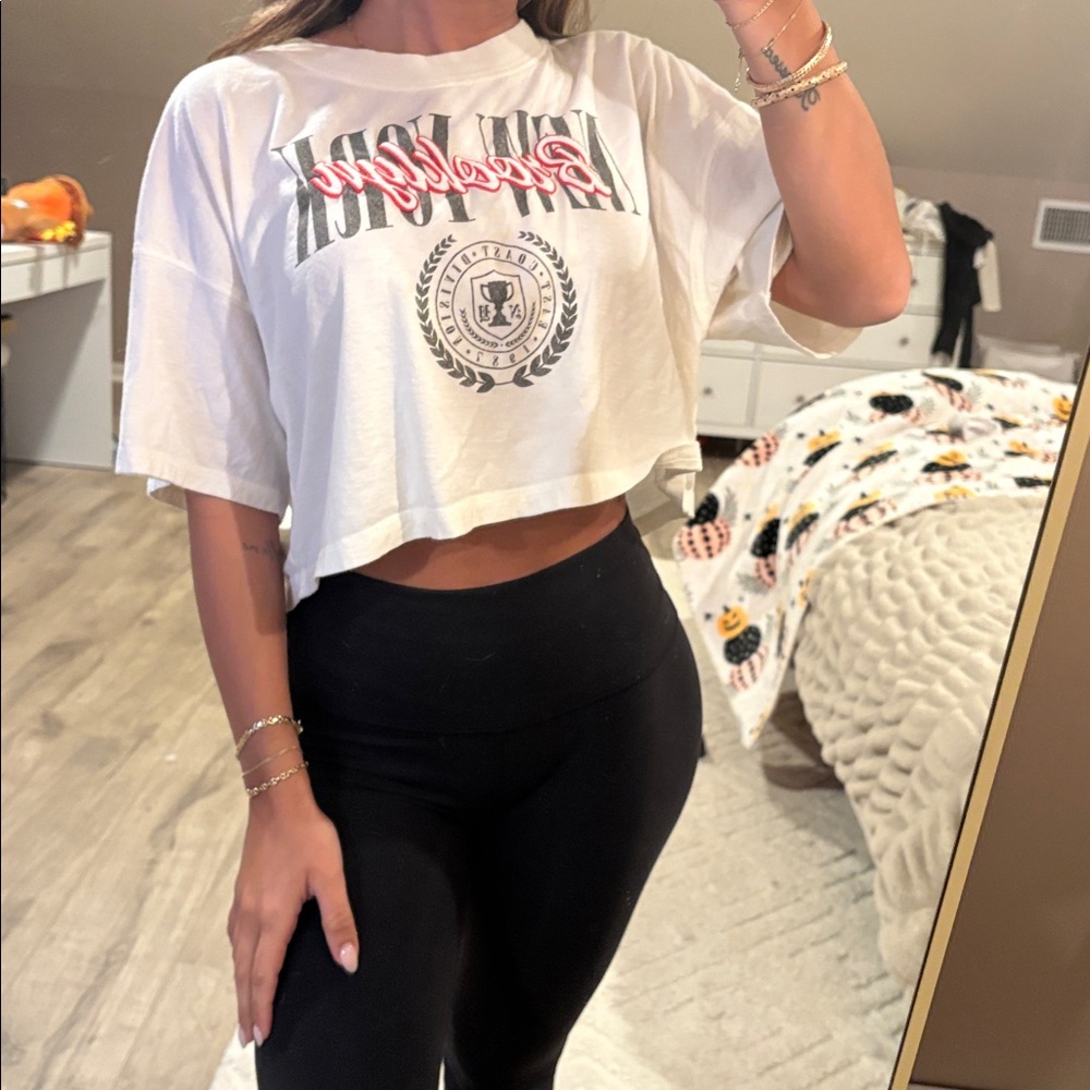 White crop T-shirt - Picture 2 of 5